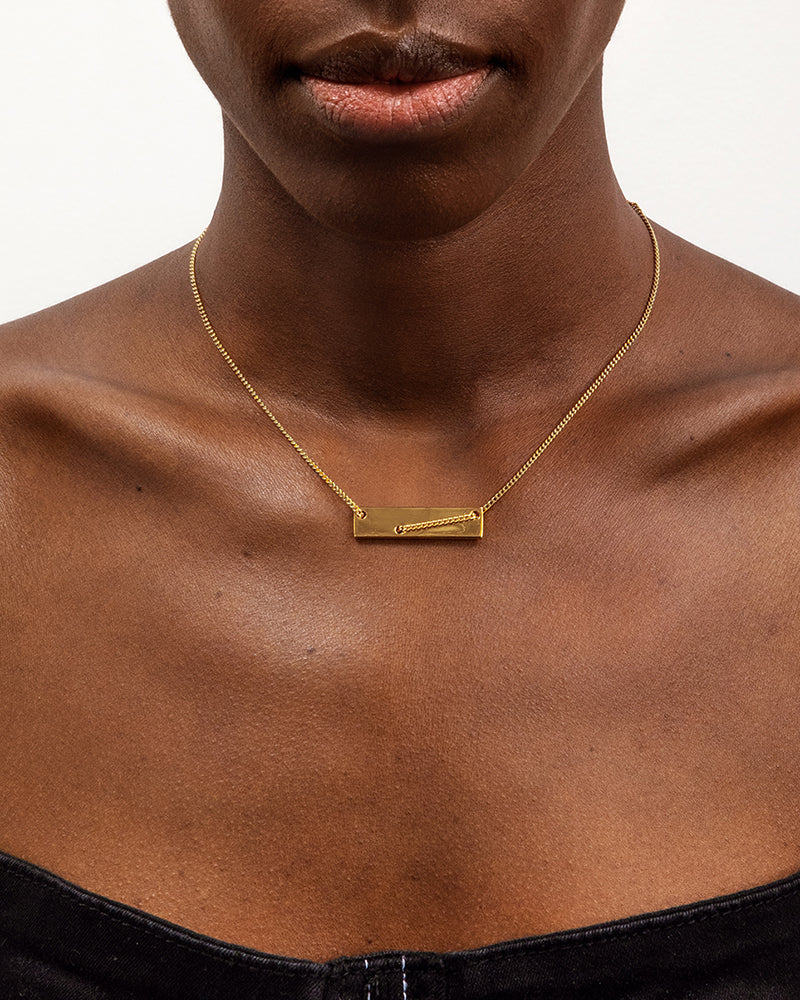 Curb Chain Bar Necklace in Gold*18k Gold Plated