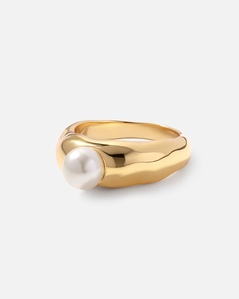 Wavy Pearl Domed Ring
