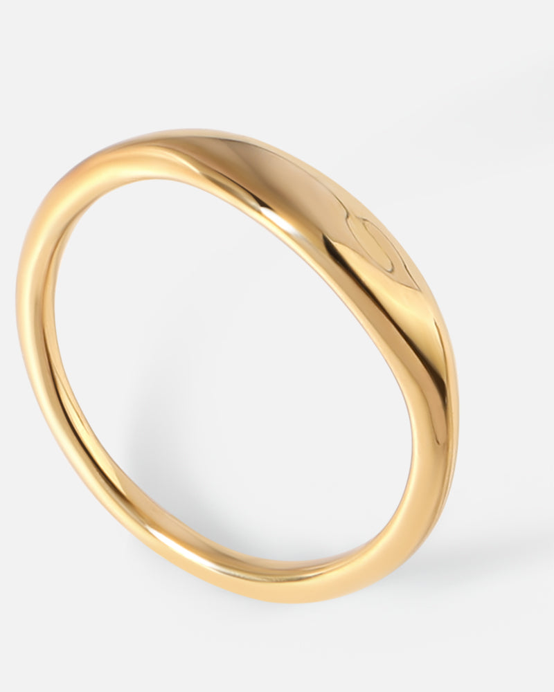 Wavy Signet Ring in Gold*18k Gold Vermeil