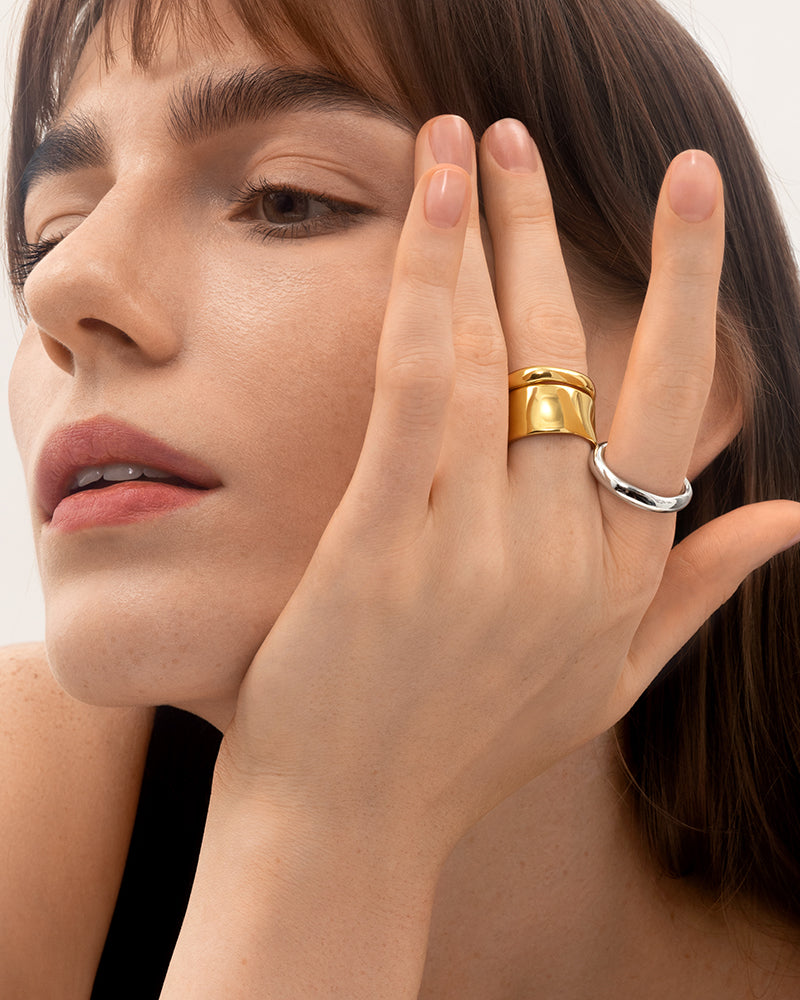 Stackable Wavy Ring in Sliver